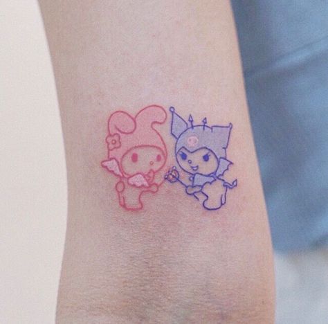 Half Face Tattoo, Grunge Tattoo, Hello Kitty Tattoos, Kawaii Tattoo, Inspiration Tattoos, Cute Tiny Tattoos, Tatuaje A Color, Face Tattoos, Dainty Tattoos