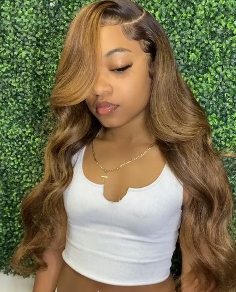 Sewin Weave Hairstyles, Blonde Wig With Brown Roots, Sewin Weave, Fesyen Rambut, Girls Hairstyles Braids, Human Virgin Hair, Hair Laid, Lace Hair, Front Lace Wigs Human Hair