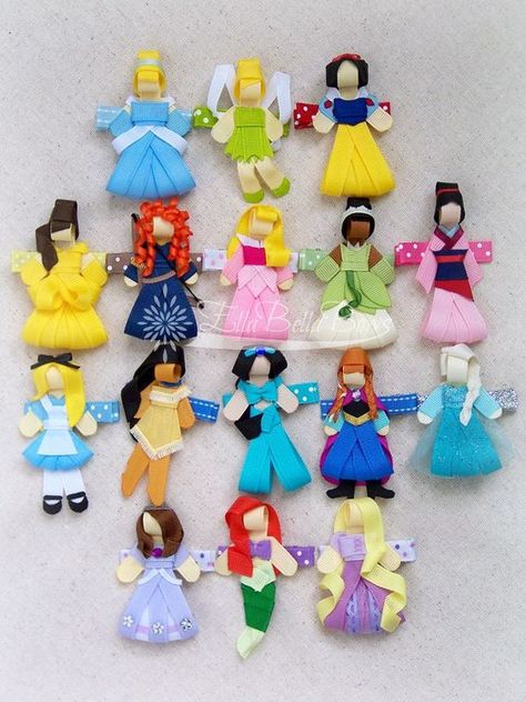 Disney Princess Hair Bows, Disney Princess Hairstyles, Princess Crafts, Princess Hair Bows, Ribbon Sculptures, Disney Bows, Ribbon Sculpture, Ribbon Art, Ribbon Hair Bows