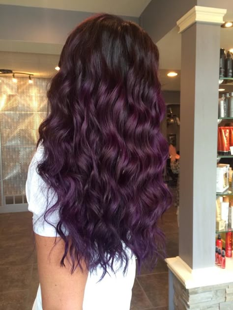 Violet Curly Hair, Dark Brown Hair With Purple Highlights, Dye Hair Purple, Purple Hair Shades, Partially Dyed Hair, Purple Wavy Hair, Purple Curls, Two Color Hair, Purple Hair Highlights