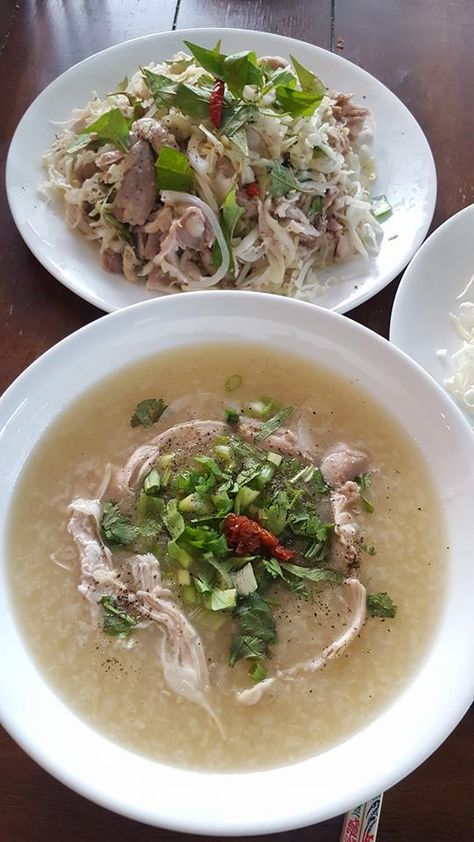 Easy Vietnamese Recipes, Chicken Porridge, Vietnamese Rice, Vietnamese Chicken, Viet Food, Vietnam Food, Rice Porridge, Bento Recipes, Vietnamese Cuisine