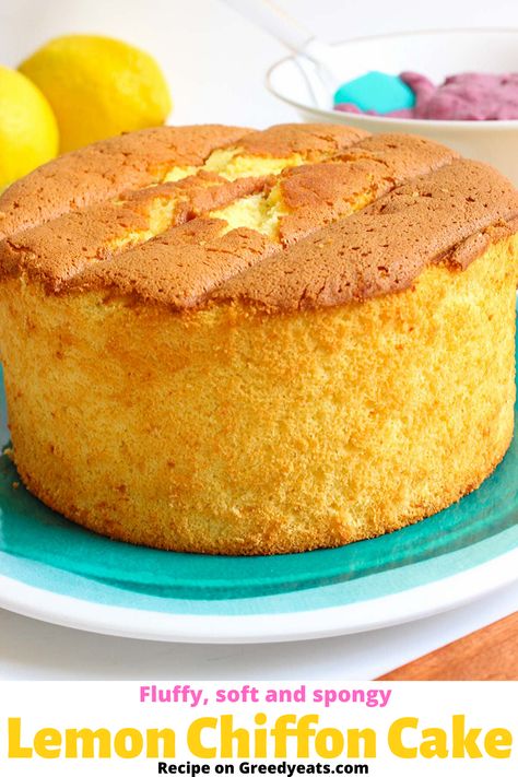 Fluffy Lemon Cake Recipe, Lemon Chiffon Cake Recipe, Blackberry Glaze, Cake Fancy, Chiffon Cake Recipe, Lemon Chiffon Cake, Orange Chiffon Cake, Bolo Chiffon, Lemon Sponge Cake