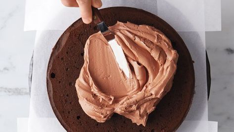 3 Ways to Make Store-Bought Frosting Taste Like Homemade Store Bought Frosting, Canned Frosting, Devils Food Cake, Chocolate Hazelnut Spread, Butterscotch Chips, Moist Chocolate Cake, Classic Cake, Soften Cream Cheese, Vanilla Frosting