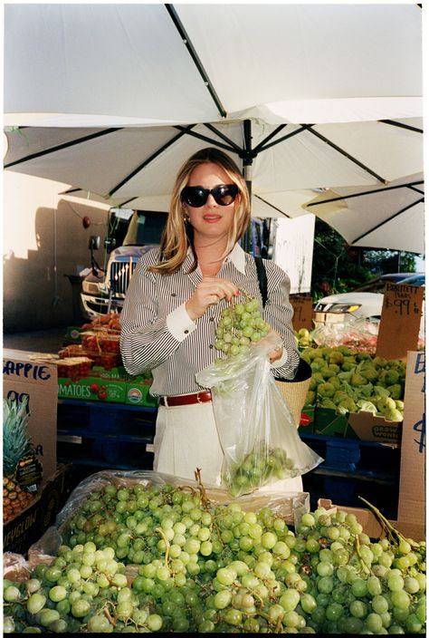 Roman Hair, Alison Roman, High Waisted Slacks, Athletic Greens, Food Photoshoot, Female Chef, People Food, Style Muse, Roman Fashion