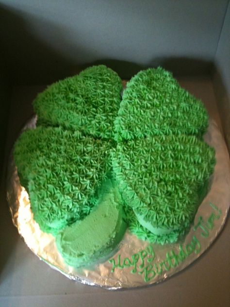 Shamrock cake using heart shaped pan Irish Cakes Theme, Clover Cake Ideas, Four Leaf Clover Cupcakes, St. Patrick’s Day Cakes, Lucky Charms Cake, Green Velvet Cake, St Patricks Day Cakes, Irish Poke Cake St. Patrick's Day, Guinness Cake