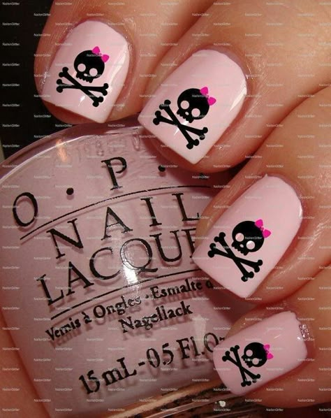 Pink Skull Nails, Skulls Nails, Heart Nails Diy, Cute Pink Nail Designs, Nail Art Funky, Skull Nail Designs, Skull Nail Art, Monster Nails, Nails Grunge