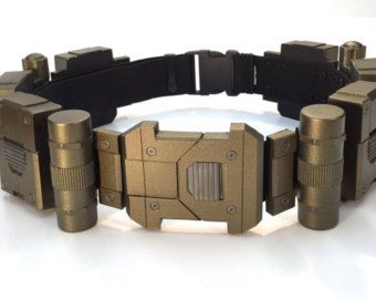 Maker of replicas of movie and fantasy props. by ValorReplicas Batman Utility Belt, Batman Belt, Diy Batman, Batman Redesign, Batman Costumes, Batman Suit, Batman Concept, Batman Outfits, Batman Armor