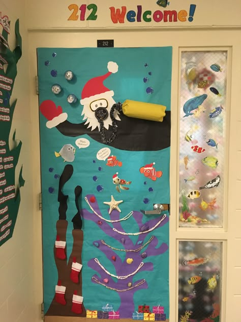 Clever content-specific classroom Christmas doors! Ms Sutton, marine biology. Marine Biology Decorations, Biology Christmas Door, Science Christmas Door Decorations, Beach Santa Door Decoration, Santa Vacation, Minion Door Decorations Classroom Christmas, Aloha Christmas, Holiday Door Decorations, Christmas Doors