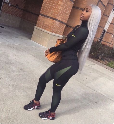 Black Gym Tights Outfit, Gym Tights Outfit Casual, Nike Pro Outfit, Gym Tights, Black Nike Shoes, Gym Outfits, Women Nike, Chill Outfits, Dope Fashion