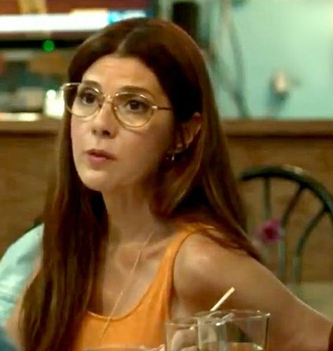 Marisa Tomei  / Aunt May  /Spiderman Homecoming Marisa Tomei Aunt May, Marisa Tomei Glasses, Aunt May Marisa Tomei Outfits, Spiderman Aunt May, Aunt May Marisa Tomei, Marisa Tomei Spiderman, Urban Wizard, Aunt May Spiderman, Cherry Chapstick