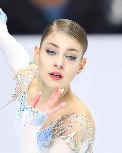 Alena Kostornaia, Aliona Kostornaia, Figure Skaters, Ice Skaters, Zodiac Art, World Of Sports, Figure Skater, Purple Hair, Figure Skating