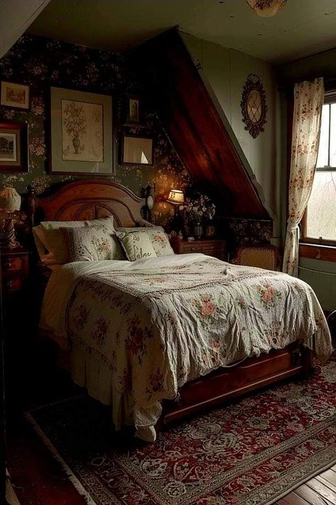 Folk Bedroom Aesthetic, 1920 Bedroom, Tiny Dorm Room, Homemade Clothing, Dark Victorian, Fancy Bedroom, Dorm Room Wall Art, Restful Bedrooms, Dorm Room Storage