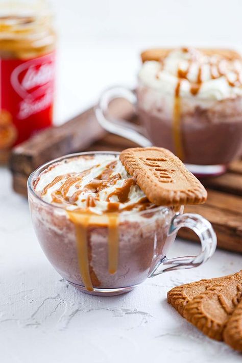 Cookie Butter Biscoff, Trader Joes Cookie Butter, Biscoff Recipes, Hug In A Mug, Biscoff Cookie Butter, Hot Chocolate Recipe, Lotus Biscoff, Things That Go, Cookie Spread