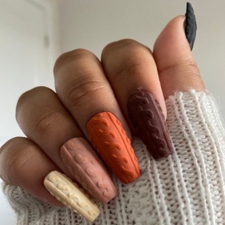 Thanksgiving Sweater Nails, Matte Burnt Orange Nails, Coffin Thanksgiving Nails, Cute Thanksgiving Nails Acrylic, Turkey Nails Designs, Fall Theme Nails, Nail Designs Thanksgiving, Thanksgiving Nails Easy, Fall Themed Nails