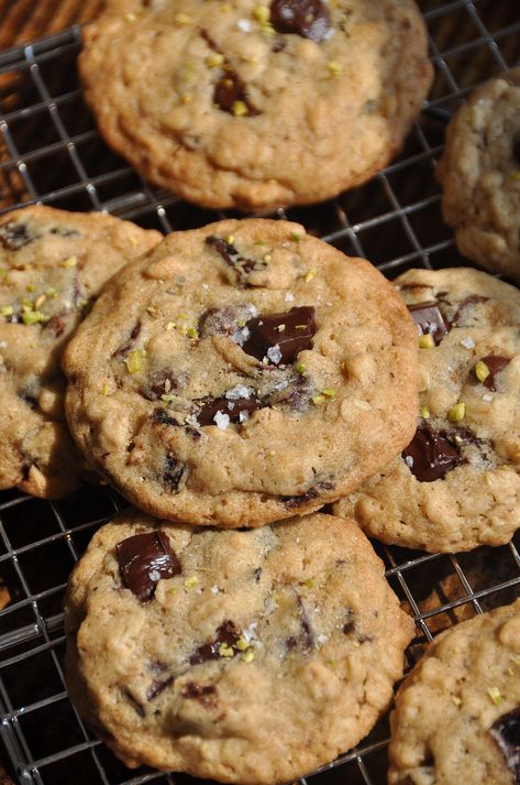 Charred Date, Oat and Dark Chocolate Cookies - Pelah Bakery Dark Chocolate Cookies, Cookie Spread, Flaky Salt, Oatmeal Chocolate Chip Cookies, Chocolate Chip Oatmeal, Bittersweet Chocolate, Bakery Cakes, Oatmeal Cookies, Chocolate Cookies