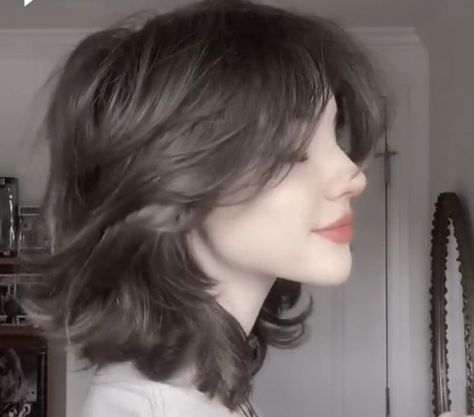 Grunge Haircut, Short Hair Tomboy, Short Grunge Hair, 일본 패션, Hair Inspiration Short, Wolf Cut, Shot Hair Styles, Hair Stylies, Haircuts Straight Hair