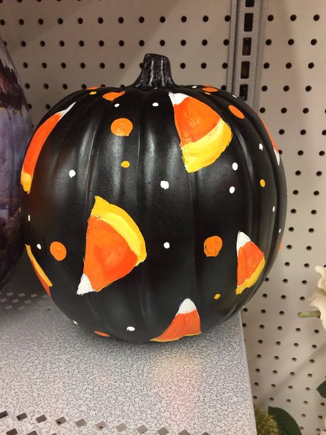 Candy Corn Painted Pumpkins, Pumpkin Painting Ideas Candy Corn, Black Pumpkins Ideas, Pumpkin Decorating Paint Simple, Candy Corn Pumpkin Painting, Easy Painting Pumpkin Ideas For Kids, Easy Painting Pumpkins Ideas Diy, Pumkins Ideas Painted Easy, Black Pumpkin Painting Ideas