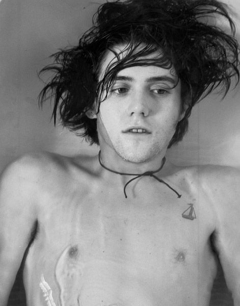 Conor Oberst, the man behind Bright Eyes. Often compared to Lou Reed and Bob Dylan in terms of lyrics. Emo, punk, folk, alternative.  Love his sail boat tattoo. Conor Oberst Tattoo, Bright Eyes Tattoo, Sail Boat Tattoo, Bright Eyes Band, Aries Fairy, Conor Oberst, Boat Tattoo, Happy Mondays, Lou Reed