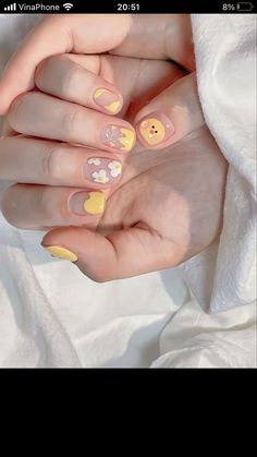 Nails Reference, Asian Nail Art, Girls Nail Designs, Yellow Nail Art, Korean Nail Art, Asian Nails, Hello Nails, Hippie Nails, Cute Simple Nails