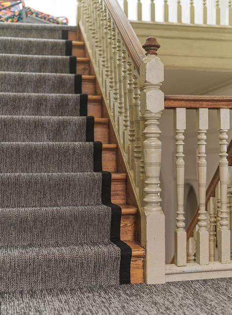 A natural dark stair runner carpet with black borders will create a sophisticated contrast with your white staircase. Pictured is our wool collection Tweed that will give you plenty staircase ideas, especially if you have the opportunity to create your custom rug with our 'Rug Builder' tool. Visit our website for more design ideas and order free samples today. White Staircase, Black Borders, Staircase Runner, Contemporary Stairs, Herringbone Texture, Staircase Ideas, Runner Carpet, Stair Runner Carpet, Carpet Stairs