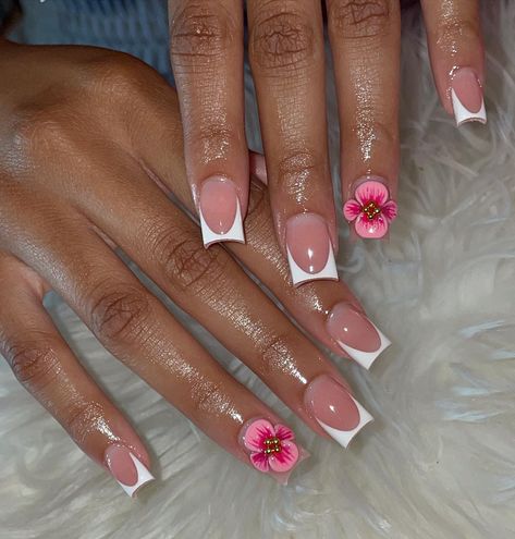 863 𝑵𝑨𝑰𝑳 𝑻𝑬𝑪𝑯𝑵𝑰𝑪𝑰𝑨𝑵 🌴 | summer ready 😍 #whitetips #frenchies #nailsnailsnails #nails #nailsart #nailsoftheday #lakeland #lakelandflorida #lakelandnails… | Instagram Acrylic Toe Nails, Acrylic Nail Set, Hard Nails, Stiletto Nails Designs, Girly Acrylic Nails, Short Square Acrylic Nails, Amanda Bynes, Acrylic Nails Coffin Pink, Nails Only