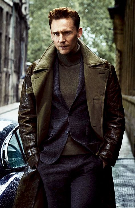 Tom Hiddleston- menswear for fall. Layers and textures. Tweed suit, leather coat with big fleece lining on lapels. Tom Welling, Karl Urban, Colin Firth, Kate Upton, Sharp Dressed Man, Tom Hiddleston Loki, The Perfect Guy, Hugh Jackman, Well Dressed Men