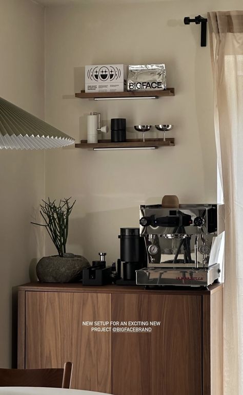 Japandi Coffee Station, Small Coffee Bar Ideas Counter Space, Coffee Bar Shelf Ideas, Aesthetic Apartment Kitchen, Coffee Nook In Kitchen, Coffee Apartment, Coffee Nook Kitchen, Coffee Station Aesthetic, Coffee Corner Kitchen