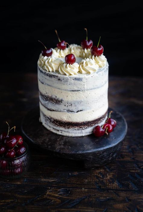 Black Forest Gâteau combines layers of chocolate sponge with vanilla whipped cream, boozy cherries and chocolate curls. This eggless Black Forest cake is easy to make, looks spectacular and tastes even better! | Supergolden Bakes #blackforestcake #blackforestgateau #chocolatecake Chocolate Cake With Whipped Cream, Cake Black Forest, Chocolate Traybake, Chocolate Fruit Cake, Black Forest Cake Recipe, Cake With Whipped Cream, Black Forest Gateau, Chocolate Deserts, Cake Recepies