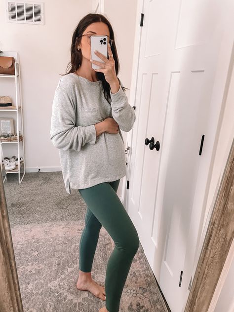 Comfy Outfits Pregnant, Maternity Cozy Outfit, Pregnant Lounge Wear, Maternity Lounge Outfit, Pregnancy Lounge Wear, Cozy Pregnancy Outfits, Cozy Maternity Outfits, Comfy Pregnancy Outfits, Comfy Maternity Outfits