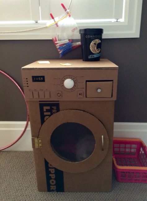 Cardboard Washing Machine, Cardboard Kitchen, Diy Cardboard Toys, Cardboard Play, Cardboard Crafts Kids, Carton Diy, Cardboard Box Crafts, Cardboard Toys, Diy Kids Toys