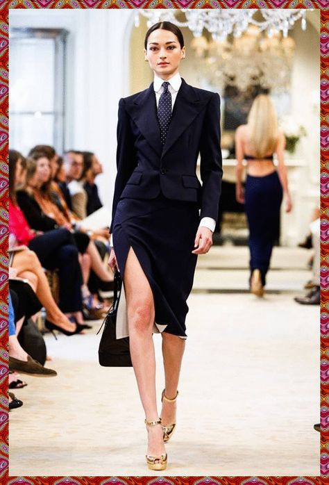 [Promotion] 86 Most Saved Women Suit Outfits Black Recommendations You Will Love Quickly #womensuitoutfitsblack Womens Powerful Outfits, Women In Formal Wear, Womens Bespoke Suit, Suit Inspired Dress, Hospitality Outfit Women, Court Fits Women, Ralph Lauren Womens Clothing Classy, Chicago Fashion Fall 2023, Women’s Fitted Suit