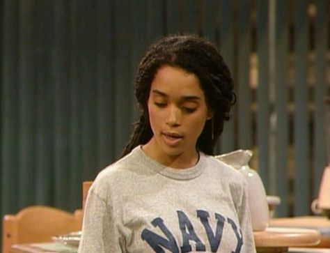 Cosby show Lisa Bonet Cosby Show, Lisa Bonet Young, Sitcom Fashion, The Cosby Show, Lisa Bonet, Giant Tree, Zoe Kravitz, Cute Lazy Outfits, Sisterlocks