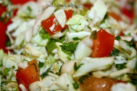 How to make Fresh Cabbage Pico De Gallo.  So simple with amazing results!! Cabbage Salsa, Mango Pico, Cabbage Recipes, Idee Pasto Sano, Mexican Dishes, Mexican Restaurant, Coleslaw, Appetizer Snacks, Mexican Food Recipes