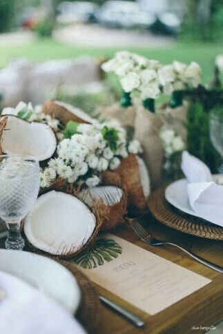 Coconut Centerpiece Wedding, Coconut Tablescape, Coconut Table Decor, Coconut Wedding Decor, Coconut Centerpiece, Tropical Wedding Table Decor, Fruit Table Decor, Tropical Table Decor, Wedding Coconut