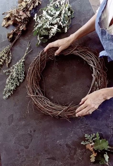 VIDEO: How to Make a Foraged Fall Wreath Natural Wreath Making, Willow Door Wreath, Grapevine Wreath Crafts, Handmade Fall Wreaths, Live Wreath Diy, Make Autumn Wreath, How To Make A Willow Wreath, Nature Fall Decor Diy, Natural Christmas Wreath Ideas