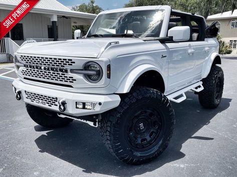 2023 Ford Bronco V6 WHITEOUT BAYSHORE CUSTOM LIFTED LEATHER BRONCO | @city Florida Bronco Ford Aesthetic, Ford Bronco Aesthetic, White Ford Bronco, Lifted Bronco, Ford Bronco Lifted, Ford Bronco Outer Banks, White Bronco, New Ford Bronco, Bronco Car