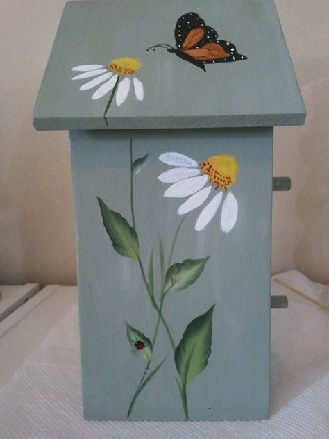 one of the side view of the birdhouse Hand Painted Bird Houses, Bird Feeders Painted, Bird House Designs Paint, Bird House Painting Ideas Simple, Painted Birdhouses Ideas, Painting Birdhouses Ideas Simple, Painted Bird Houses Ideas, Painted Birdhouses, Hand Painted Birdhouses