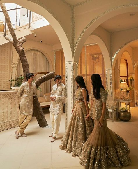 Aesthetic Wedding Dress Indian, Aesthetic Wedding Indian, Dream Indian Wedding, Indian Core Aesthetic, Couple In Traditional Wear, Indian Aesthetic Wedding, Desi Outfits Aesthetic, Indian Wedding Mood Board, Indian Outfits Aesthetic