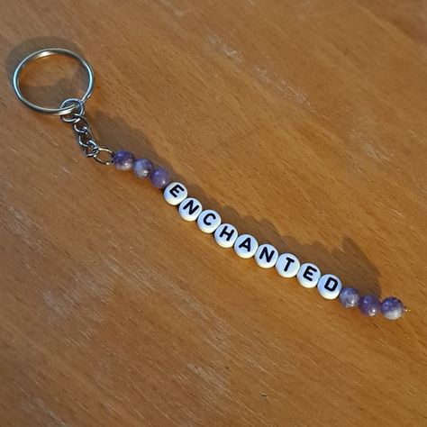 Taylor Swift Speak Now Enchanted keychain Taylor Keychain, Speak Now Enchanted, Taylor Swift Keychain, Taylor Swift Accessories, Diy Keychains, Keychain Ideas, Taylor Swift Speak Now, Speak Now, Eras Tour