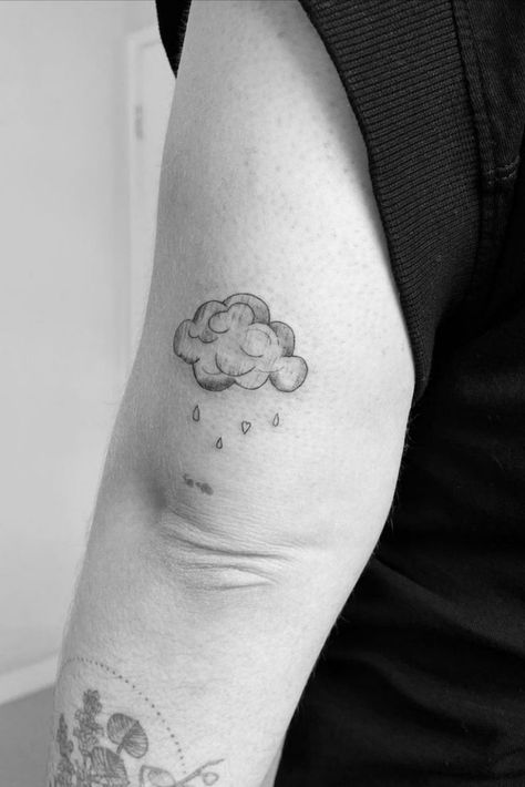 #mysoto #sotoink #inked #tattoo #ink Rainy Day Tattoo, Inked Tattoo, Tattoo Ink, Rainy Day, Geometric Tattoo, Hair Ideas, Tatting, Tattoos, Hair