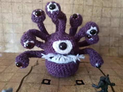 Crochet Beholder, Dnd Amigurumi, Craft Crochet, Halloween Crochet Patterns, Stash Box, Pattern Pictures, Halloween Crochet, Anniversary Present, Yarn Projects