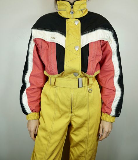 Vintage DESCENTE Ski Suit Multi color Ski Suit Snowboarding Suit Vintage Ski Overall Winter Skiing Suit One Piece Ski Suit Size US8 FR38 I44  Vintage great condition DESCENTE skiing suit. Rare, never seen anywhere, it looks unique, that this winter season you must to have it. Very comfortable, strong material, unique pattern on shoulder, descente signs on both arms. Technical ski suit for your winter sports.  MADE in HONG KONG  Size SMALL US 8 F 38 I 44 JP L    GREAT used condition : 10/10   Ple Vintage Ski Suits, Vintage Ski Suit, Vintage Jackets Retro, Retro Futurism Fashion, Unique Outfit Ideas, Sci Fi Clothing, Vintage Ski Jacket, Winter Skiing, Suit Vintage