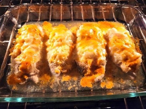 4-Ingredient Baked Reuben Chicken Recipe Is Ready In 30 Minutes Chicken Reuben Bake, Chicken Reuben Casserole, Chicken Ruben, Chicken Reuben, Food Casseroles, Baked Chicken Recipes Easy, Oven Baked Chicken Breasts, Baking Measurements, Easy Baked Chicken