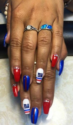 New York Giants Nails by Steph VS Nail Bar Landisville, PA Ny Giants Nail Designs, Nfl Nail Art, Ny Giants Nails, New York Nails Designs, Giants Nails, New York Nails, Nfl Nails, Football Nail Designs, Luv Nails