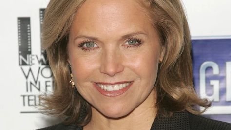 The Stunning Transformation Of Katie Couric Katie Couric Style, Katie Couric, Successful Career, First Job, News Anchor, Mid Length Hair, Today Show, Fashion Over 50, Ups And Downs