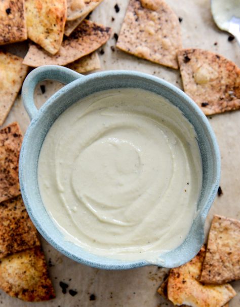 Jalapeño Honey Hummus with Spiced Olive Oil Tortilla Chips I howsweeteats.com Honey Hummus, Jalapeño Honey, Hummus Recipe, Fries In The Oven, Yummy Dips, Tortilla Chips, Yummy Appetizers, Appetizer Snacks, Hummus