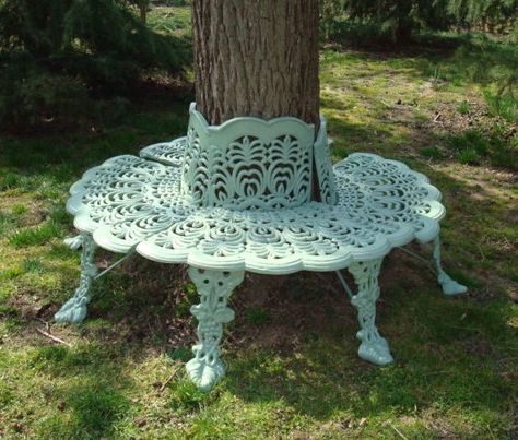 Cast Iron Garden Furniture: 4 Ideas for an Antique Look Tree Surround, Iron Garden Furniture, Cast Iron Garden Furniture, Cast Iron Bench, Iron Patio Furniture, Tree Bench, Iron Bench, Palm Leaves Pattern, Victorian Garden