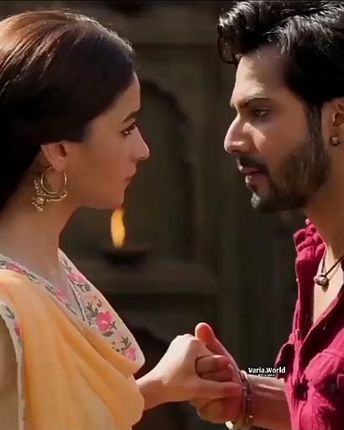 Varun And Alia, Varun Alia, Alia Varun, Alia And Varun, Bollywood Love, 90s Bollywood Aesthetic, Birthday Quotes Funny For Him, Bollywood Music Videos, Instagram Captions For Friends