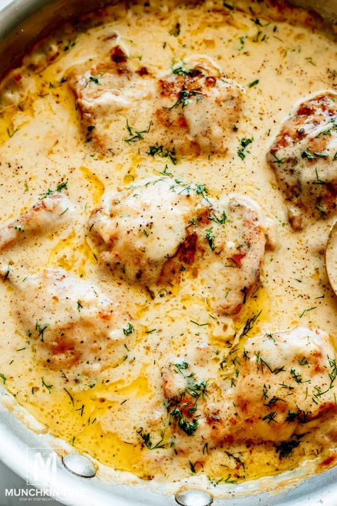 Creamy Chicken Thigh Recipes, Tampon Insertion, Chicken Thigh Casserole, Chicken Thighs In Oven, Baked Boneless Chicken Thighs, Munchkin Time, Oven Baked Chicken Thighs, Chicken Breast Crockpot Recipes, Crockpot Chicken Breast