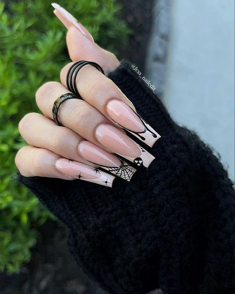 Coffin Halloween Nails Designs, Spooky French Tip Nails, Halloween Nude Nails, Fall Tapered Square Nails, Spooky Season Nails Acrylic, Spooky Acrylic Nails, Halloween Nails Acrylic Simple, Pretty Nails Coffin, Nude Halloween Nails